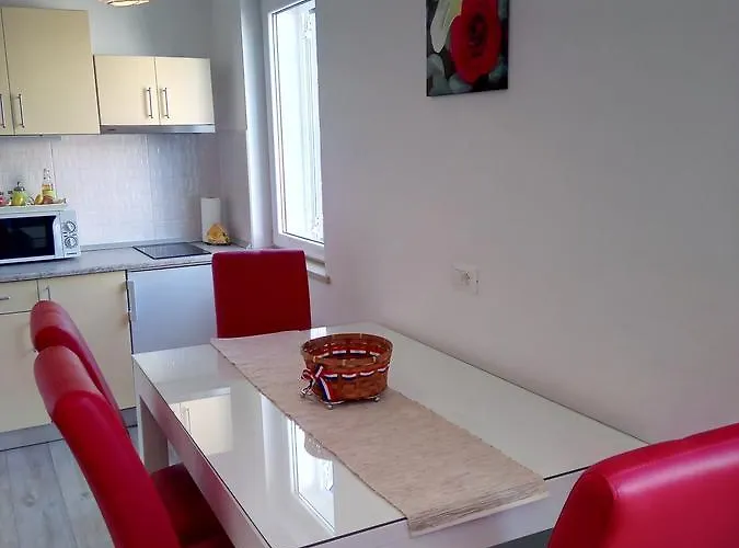 Апартаменти Luka